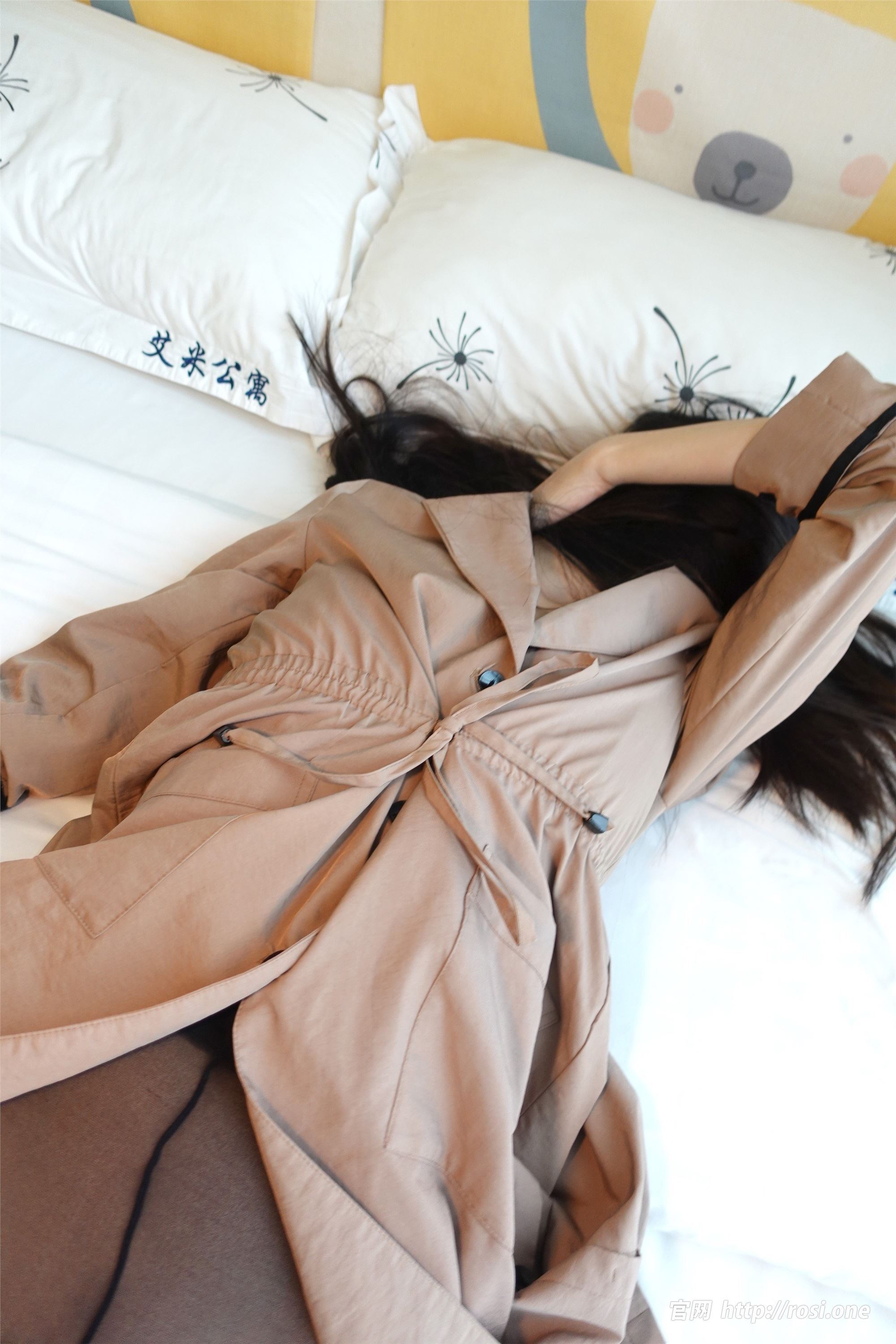 ROSI写真 2022.11.25 NO.4008